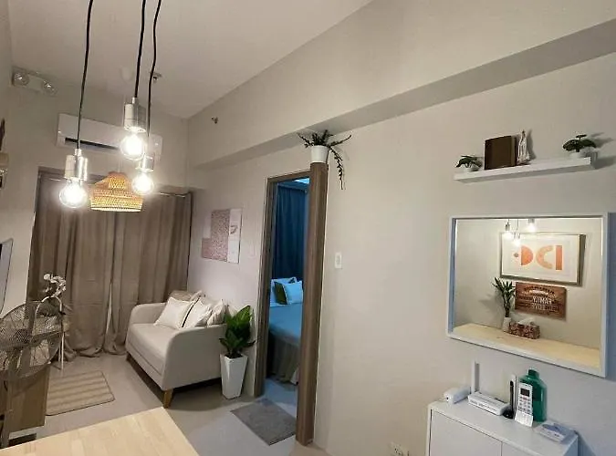 Apartahotel Mcondo Suites 15mins-to-airport *